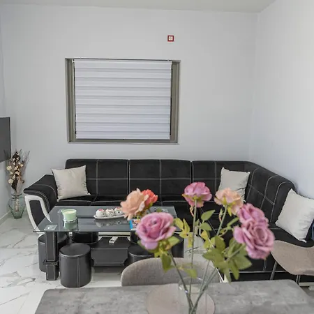 Nikisapartments Kalamata Apartamento Faraí