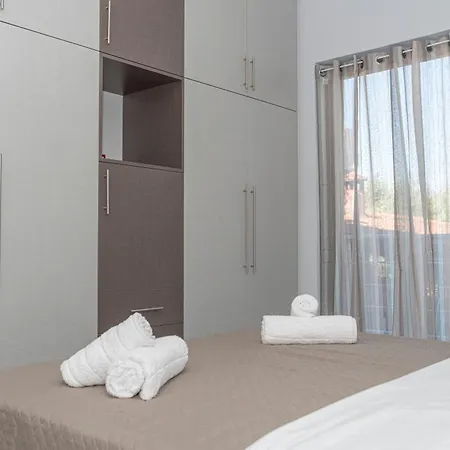Nikisapartments Kalamata * Faraí